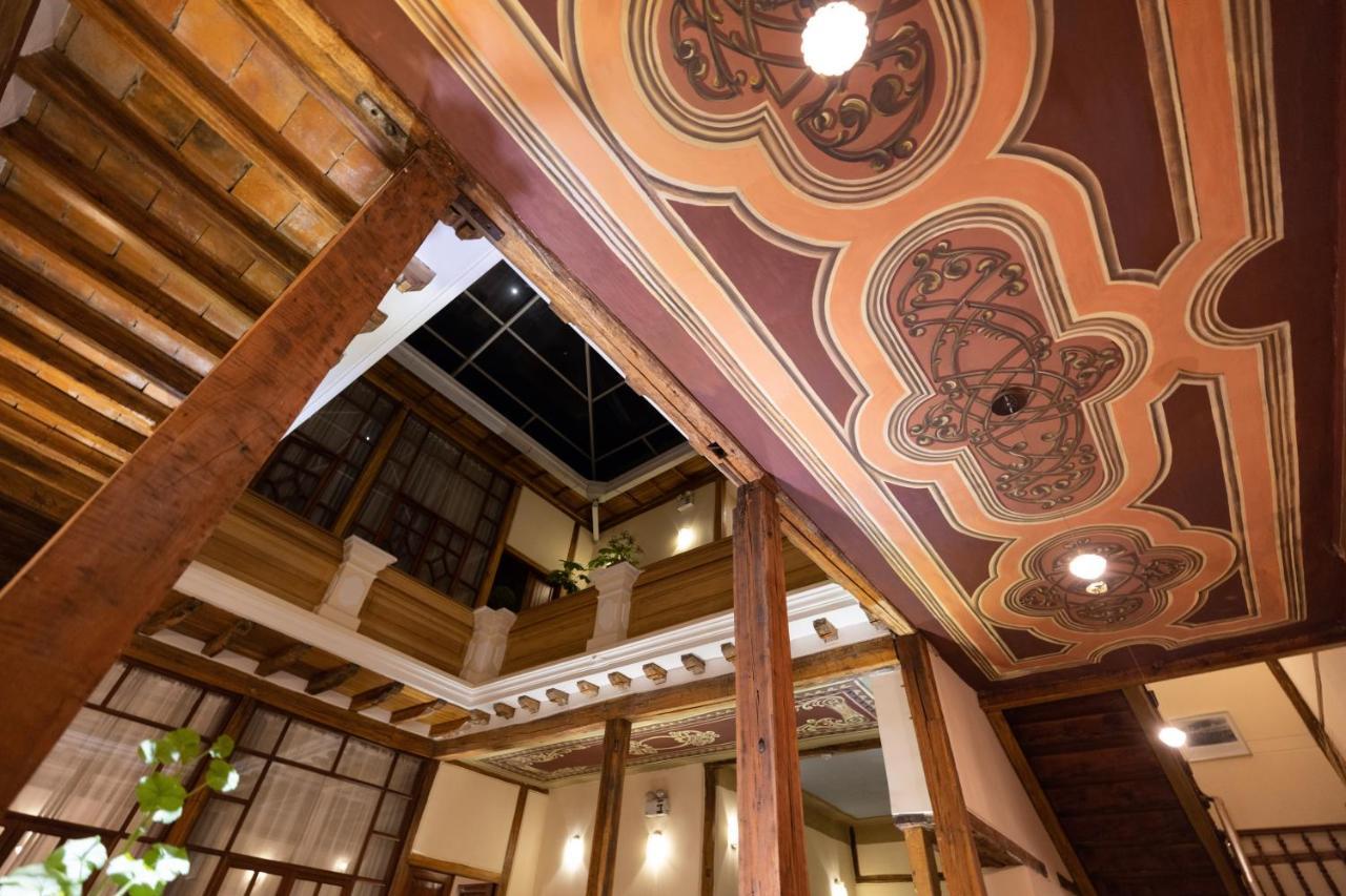 Casa El Eden Hotel กีโต ภายนอก รูปภาพ